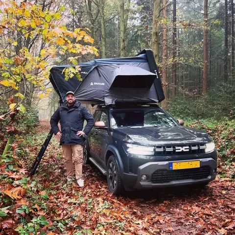 Snailer Abis tente de toit sur Dacia Duster - photo client depuis Pays-Bas