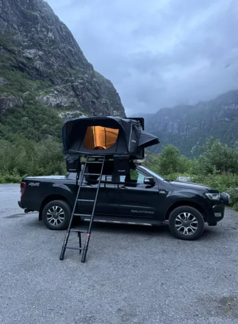 Snailer Abis tente de toit sur Ford Ranger - photo client depuis Norvege