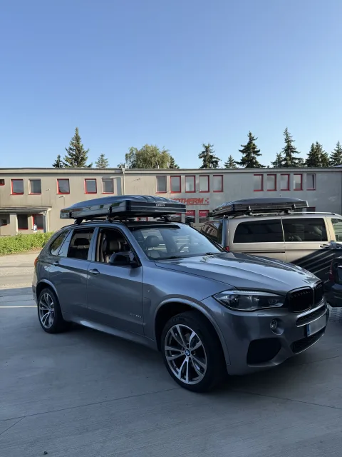 Snailer Abis MAX tente de toit sur BMW X5 - photo client depuis Slovaquie